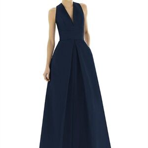 NWT Alfred Sung D611 Black Floor Length Gown Empire Waist in Size 2